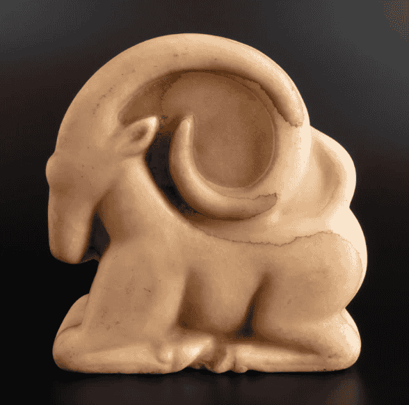 تمثال حيواني
